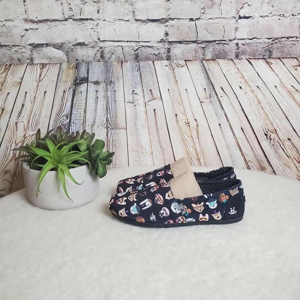 NWOT Bobs Dog Slip Ons - Picture 3 of 7